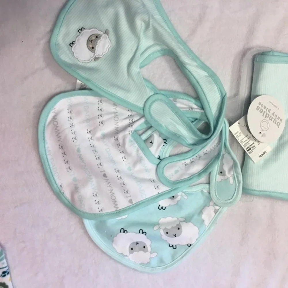New the childrens place bibs and buro‎ cloths